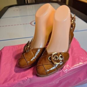 Vince Camuto Brown Heeled Shoes with Sophisticated Design